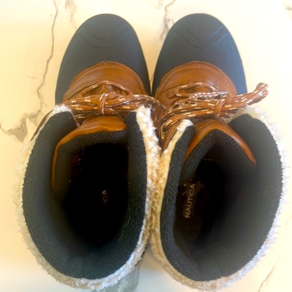 Men’s Nautica Size 8, Low tide, Tan,Black, Duck Boot, Waterproof, winter boot - Picture 4 of 13